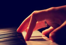 开云体育在线-武切维奇，当巴尔干风暴席卷天山，一个巨人的篮球哲学正在重塑疆辽之争